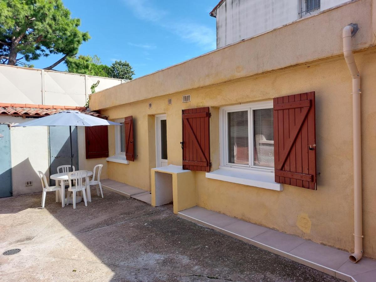 appartement T2 AGDE centre à 10 mn des plages Extérieur photo